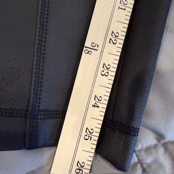 ZARA Faux Leather Elastic High Waist Tapered Pants Joggers Black Size Small - Picture 9 of 10